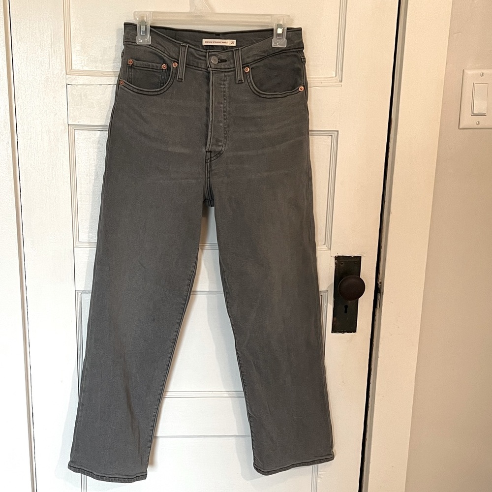 Levi’s rib cage straight ankle jean